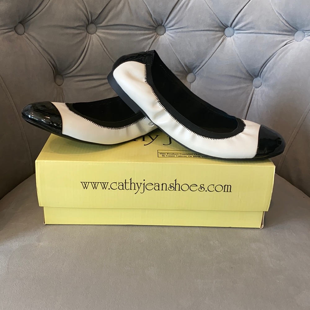 Cathy Jean ballet flats 7.5 black/white brand new